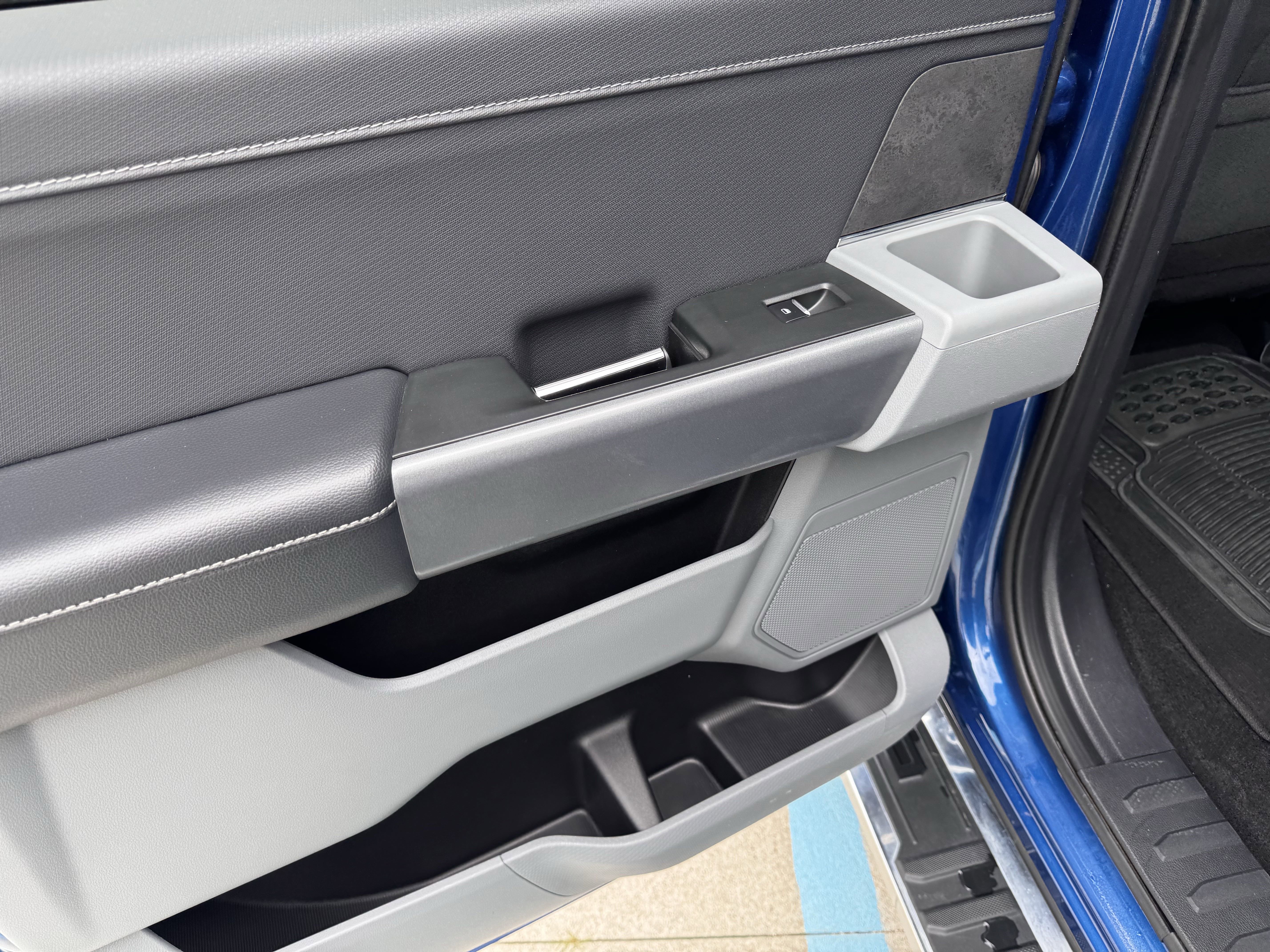 Certified 2024 Ford F150 XLT w/ Mobile Office Package image 30