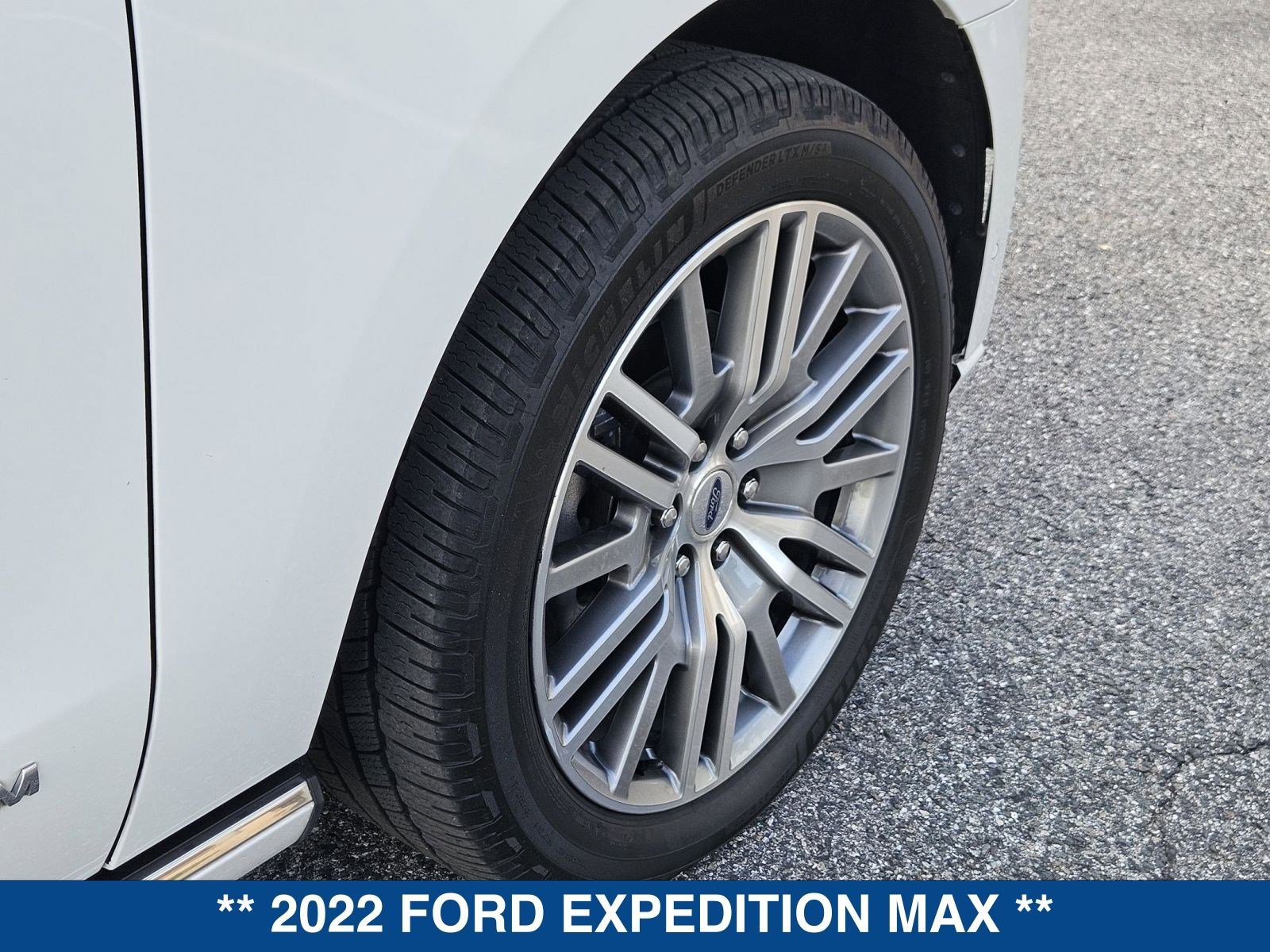 Certified 2022 Ford Expedition Max Platinum image 12