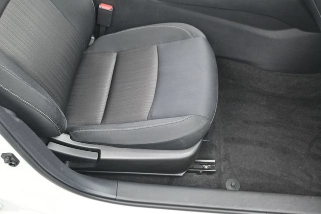 Used 2025 Nissan Altima 2.5 SV FWD image 29