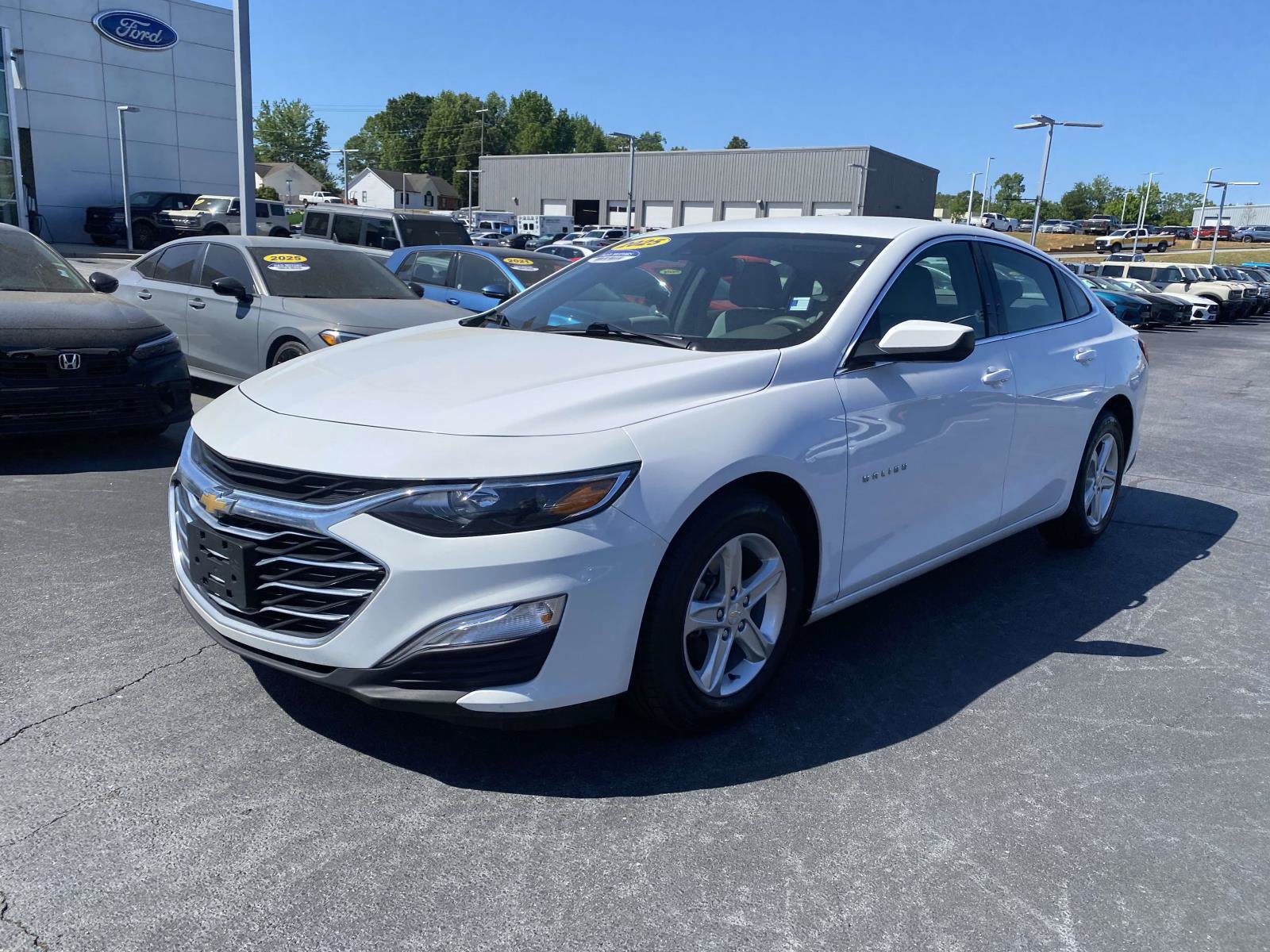 Used 2025 Chevrolet Malibu LS FWD video 3