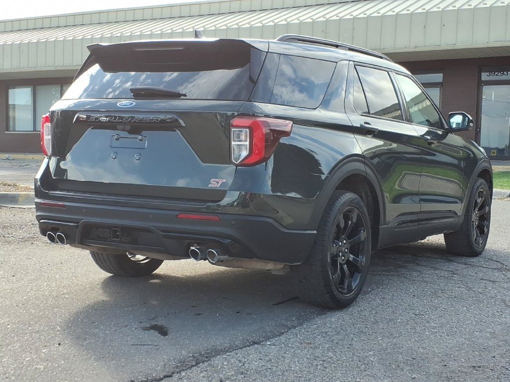 Certified 2023 Ford Explorer ST w/ Equipment Group 401A AWD/4WD image 5