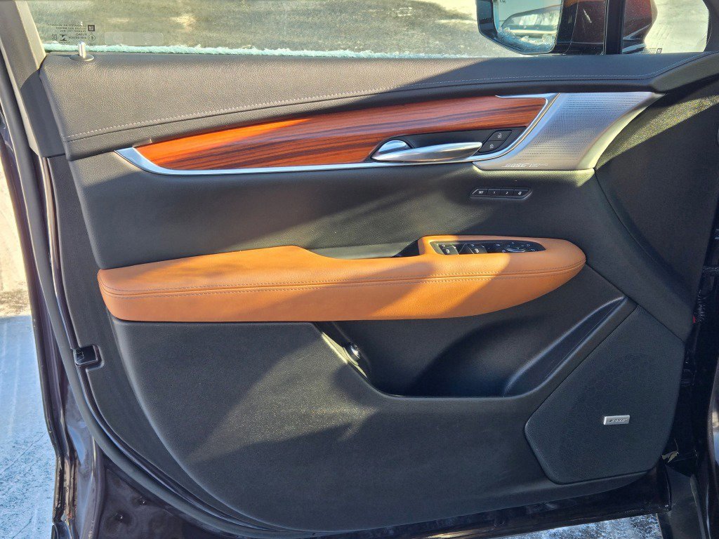 Used 2021 Cadillac XT5 Premium Luxury image 18