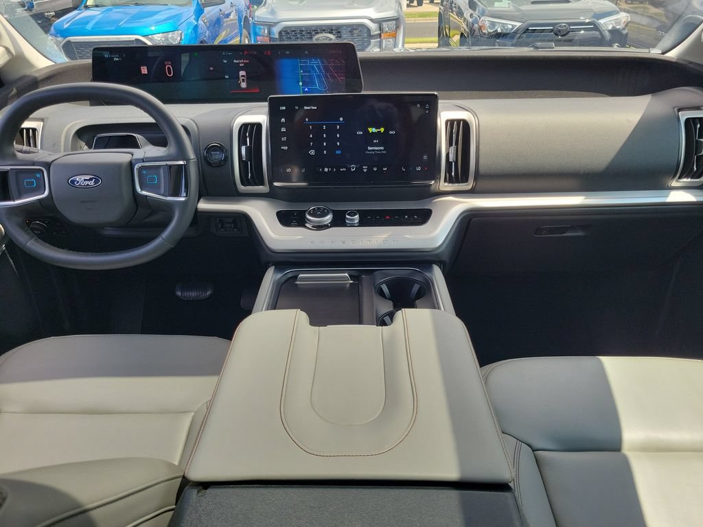 Certified 2025 Ford Expedition Max Active AWD/4WD image 11