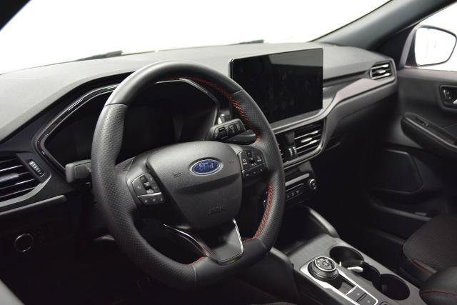 Certified 2024 Ford Escape ST-Line w/ Tech Pack #1 AWD/4WD image 10