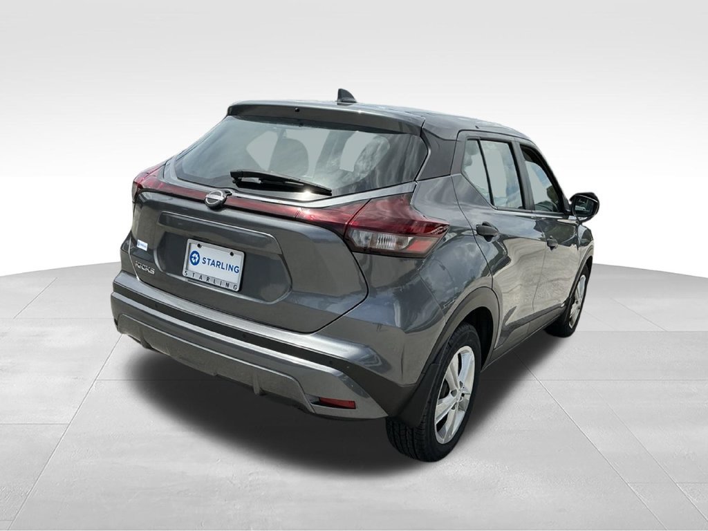 Used 2023 Nissan Kicks S FWD image 9