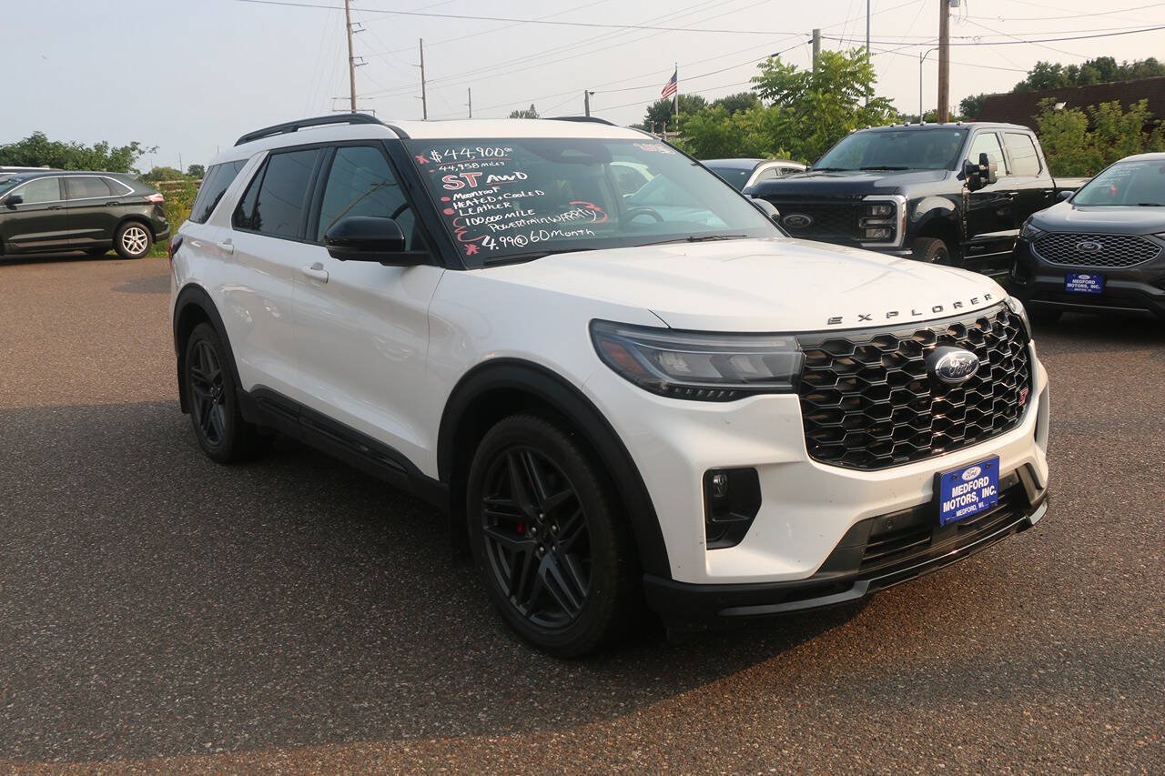 Certified 2025 Ford Explorer ST AWD/4WD image 8
