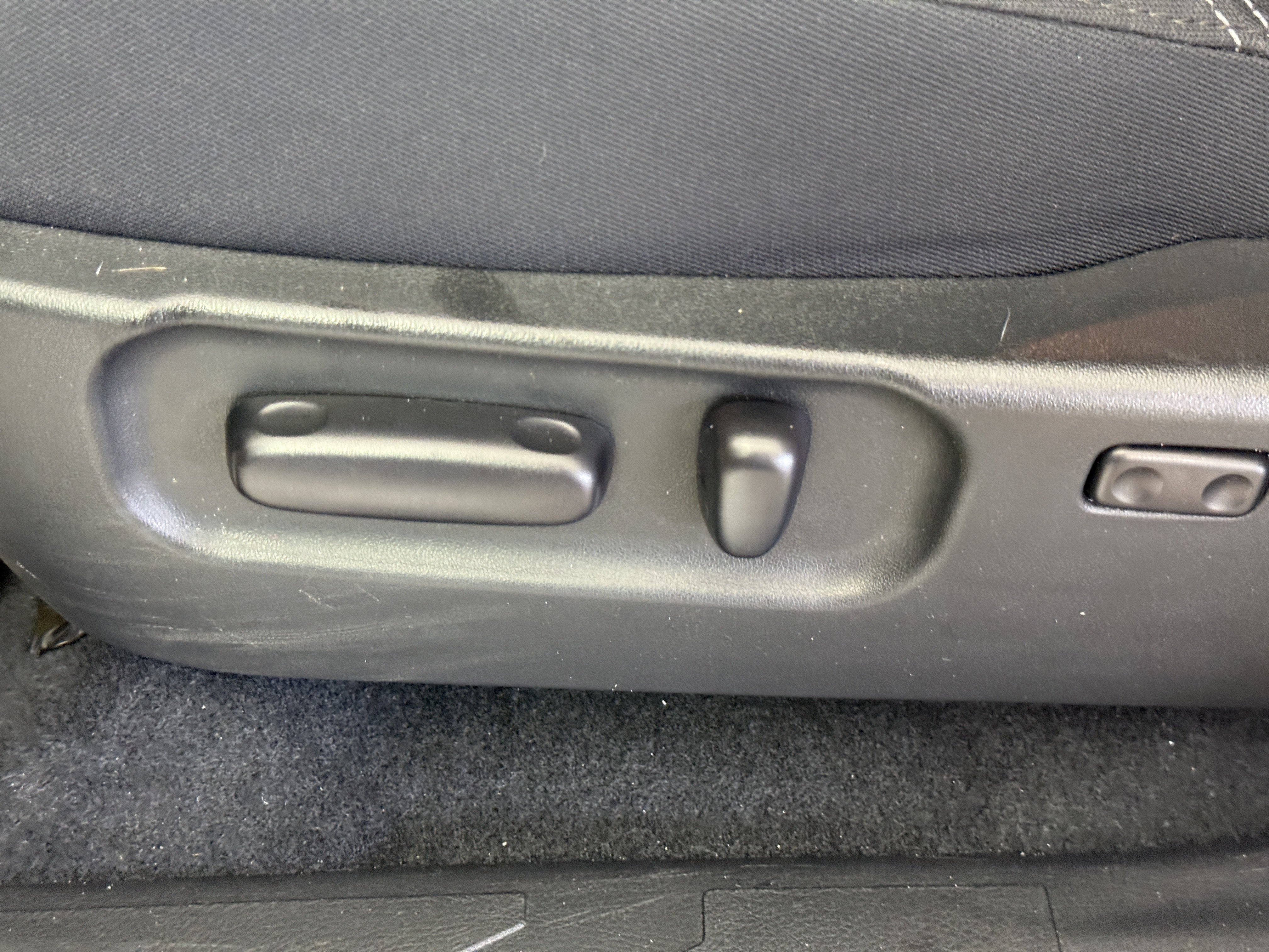 Used 2022 Toyota Tacoma TRD Sport AWD/4WD image 15