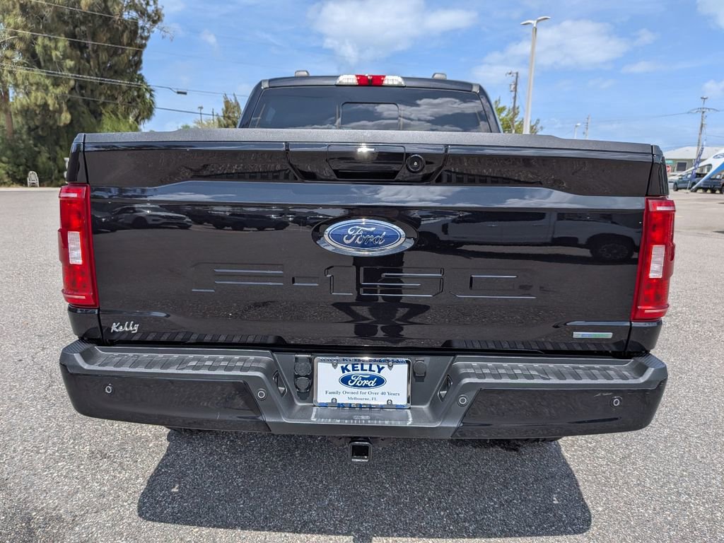 Certified 2022 Ford F150 XLT w/ Equipment Group 302A High image 5