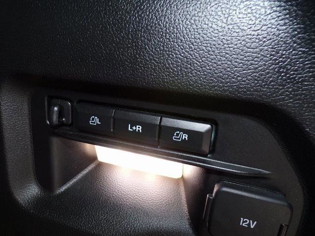 Certified 2020 Ford Explorer ST w/ Premium Technology Package image 9