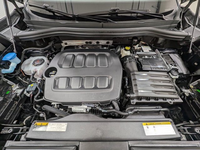 Used 2026 Volkswagen Tiguan SE R-Line AWD/4WD image 28