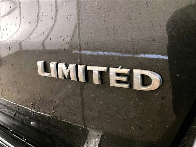 Used 2020 Jeep Grand Cherokee Limited AWD/4WD image 13