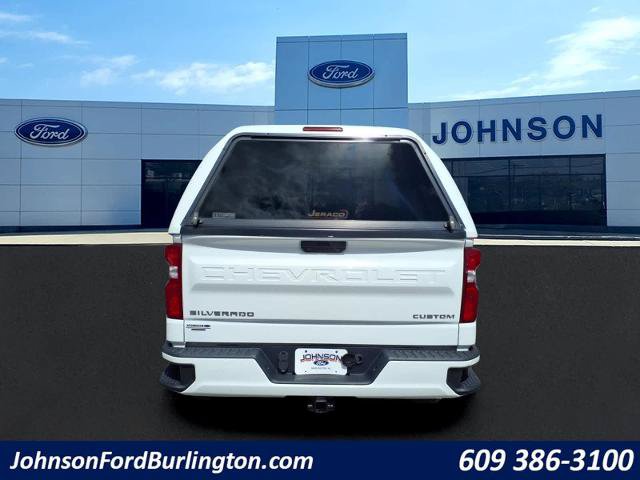 Used 2020 Chevrolet Silverado 1500 Custom w/ Custom Value Package AWD/4WD image 4