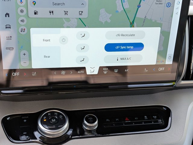 Certified 2025 Ford Expedition Active image 26