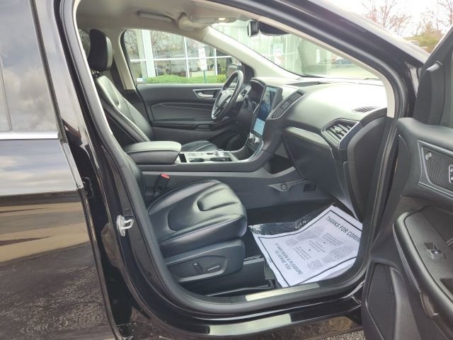 Certified 2022 Ford Edge Titanium AWD/4WD image 26