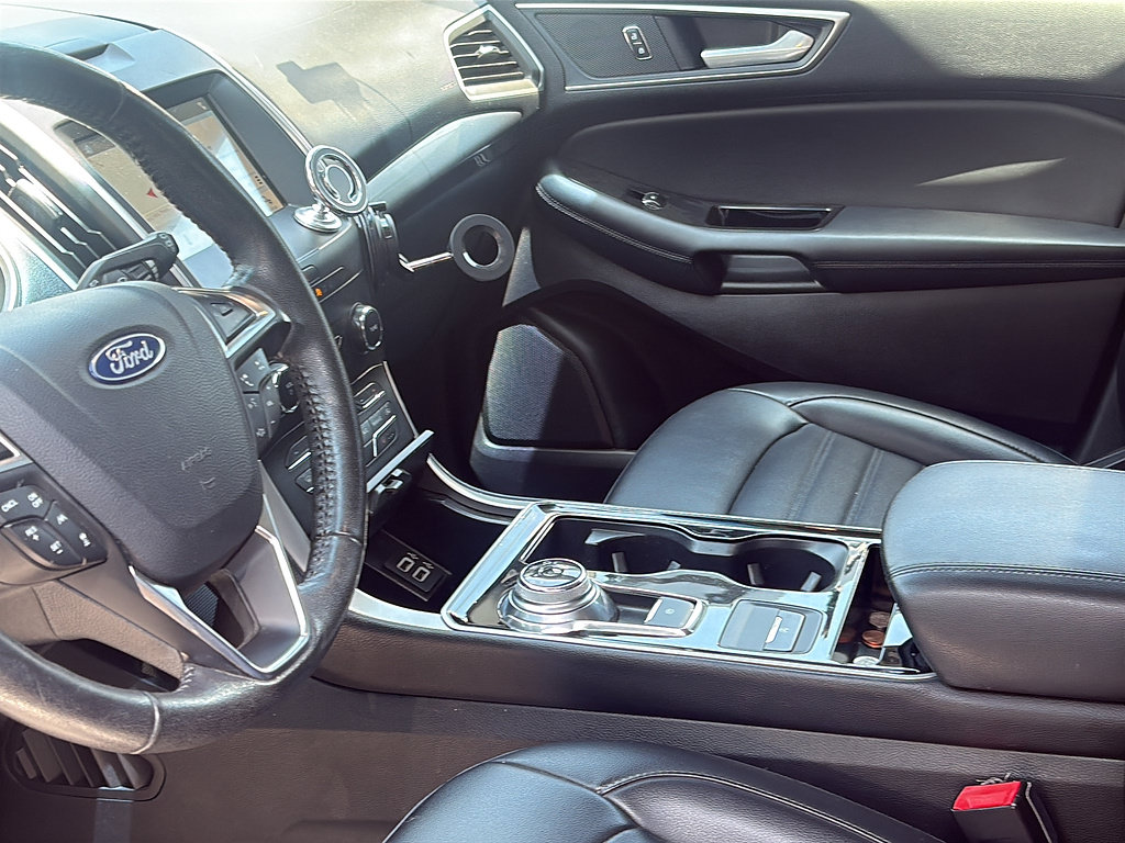 Certified 2019 Ford Edge SEL w/ Equipment Group 201A FWD image 43
