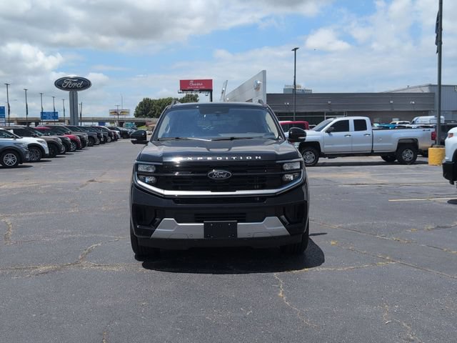 Certified 2025 Ford Expedition Max Platinum AWD/4WD image 2