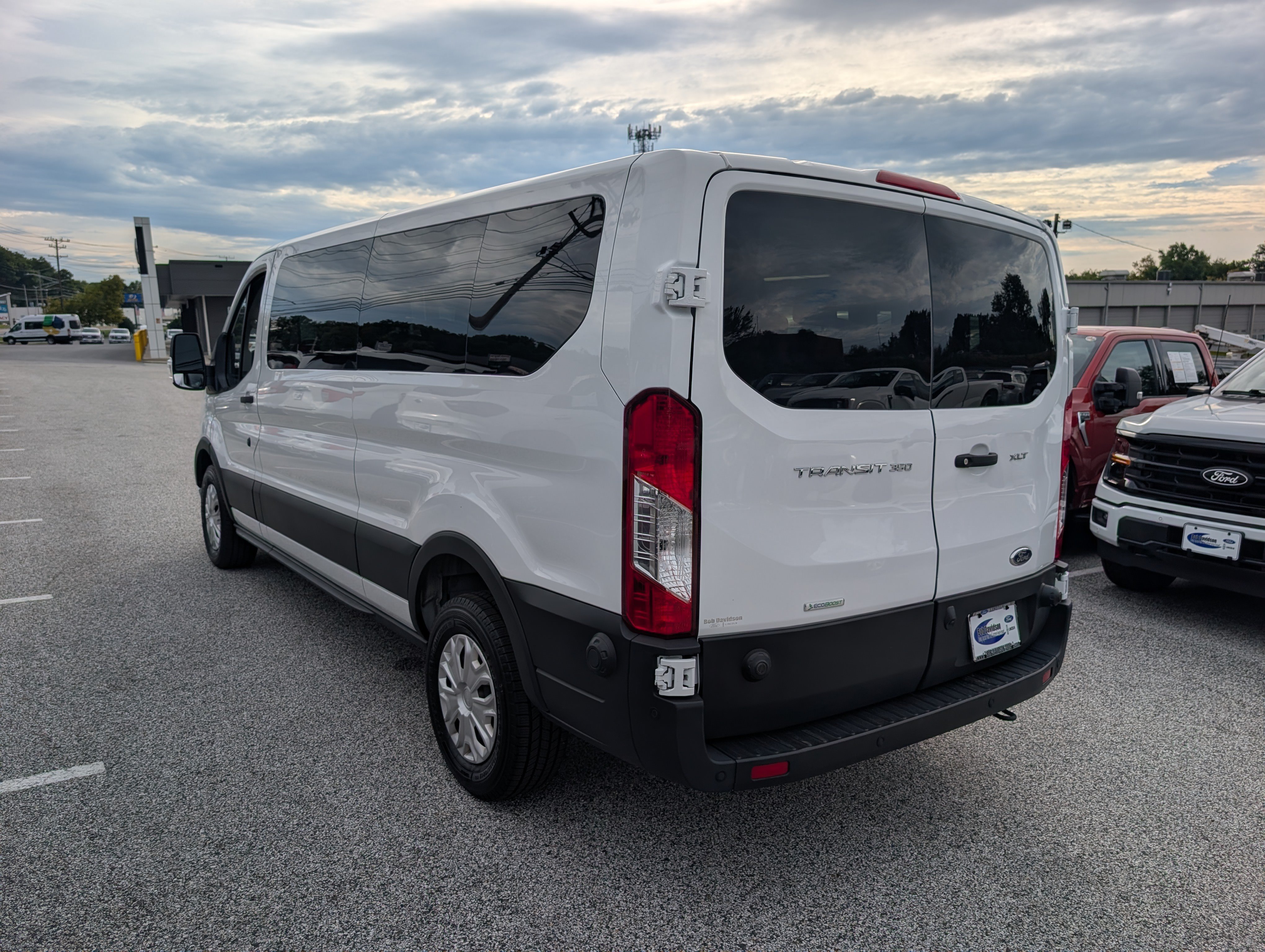Certified 2024 Ford Transit 350 XLT RWD image 5