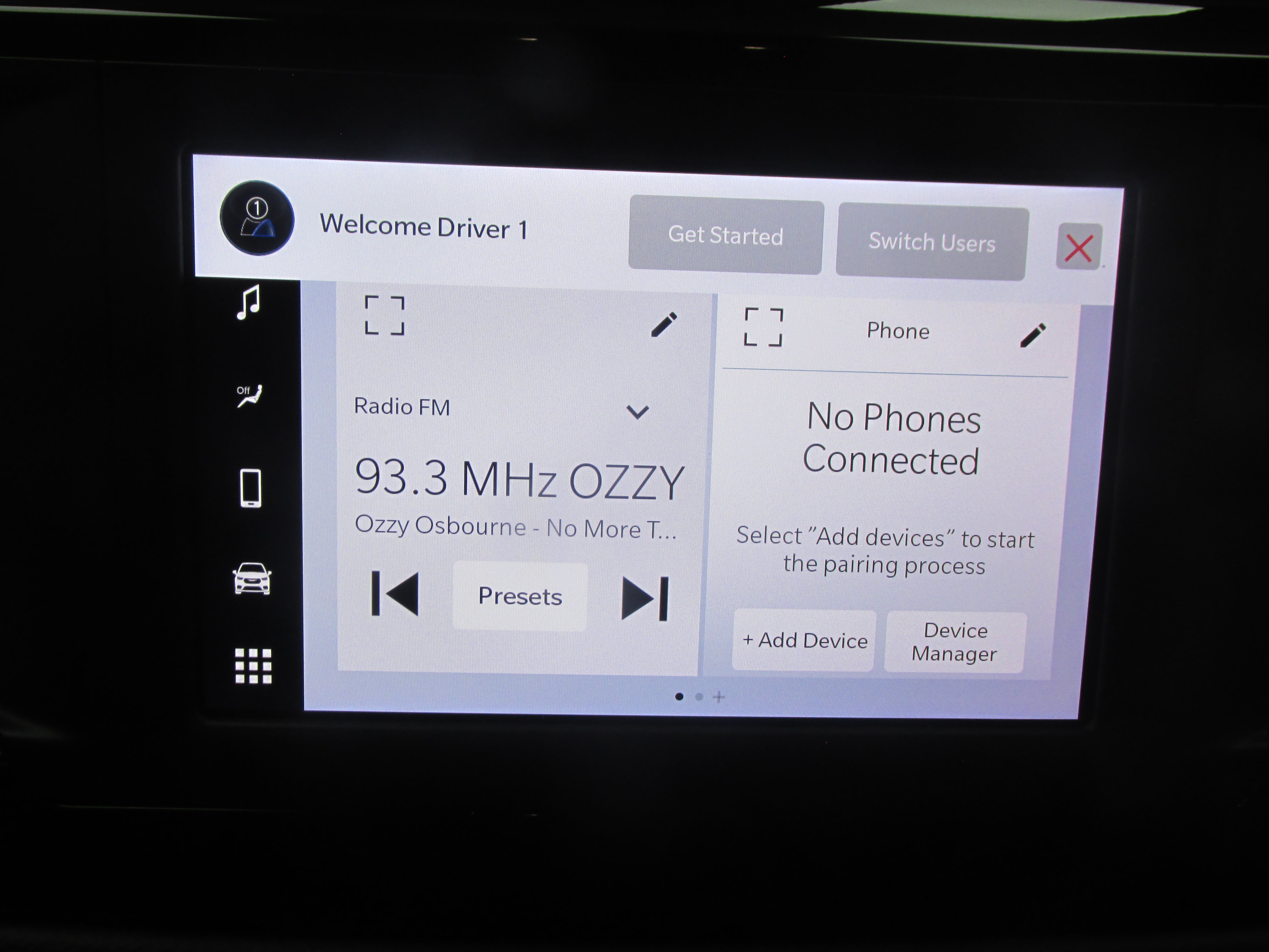 Used 2023 Chrysler Voyager LX FWD image 34