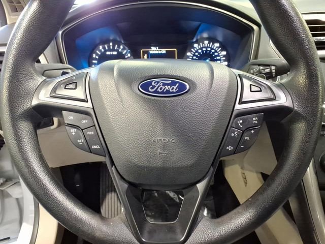 Certified 2017 Ford Fusion SE FWD image 19