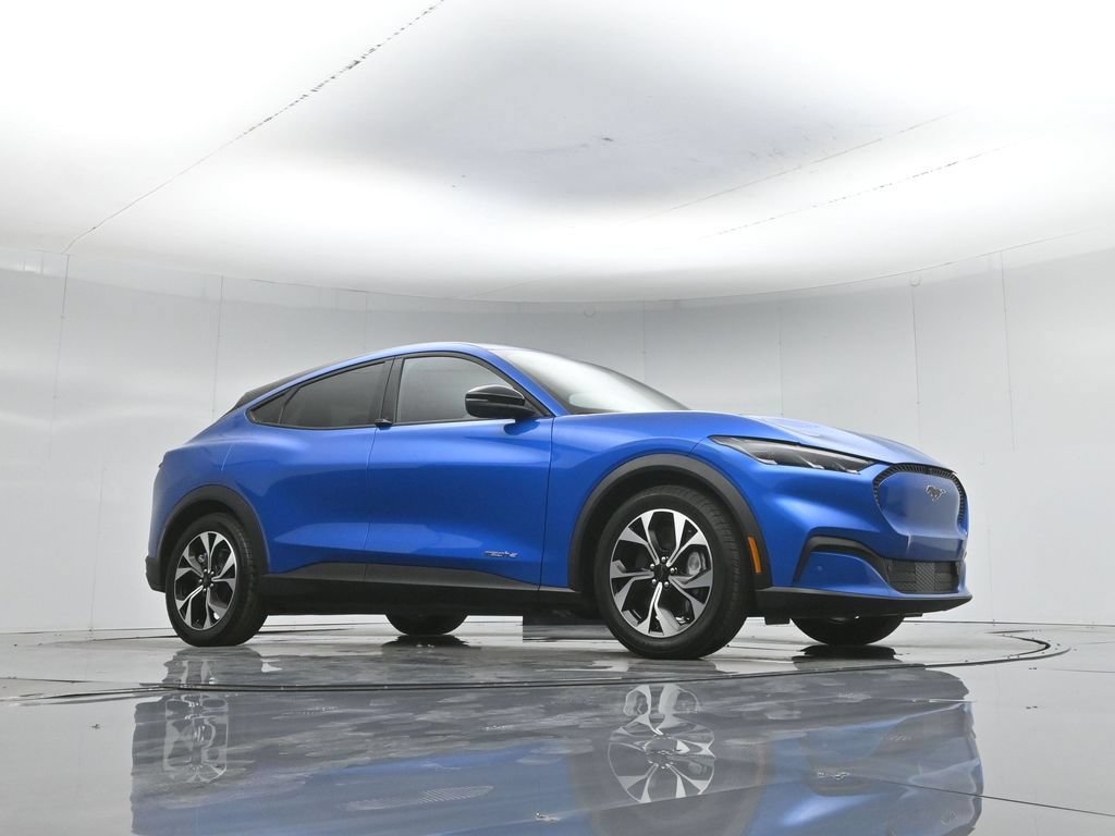 Certified 2025 Ford Mustang Mach-E Select RWD image 3