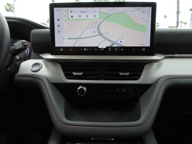 Certified 2025 Ford Explorer Active w/ Active Comfort Package image 19