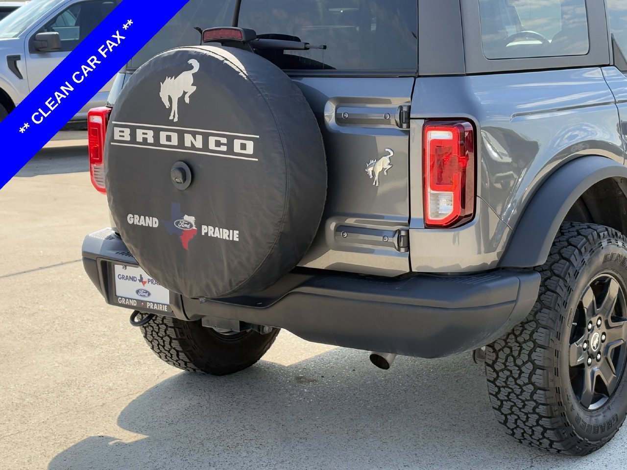 Certified 2024 Ford Bronco Black Diamond AWD/4WD image 8
