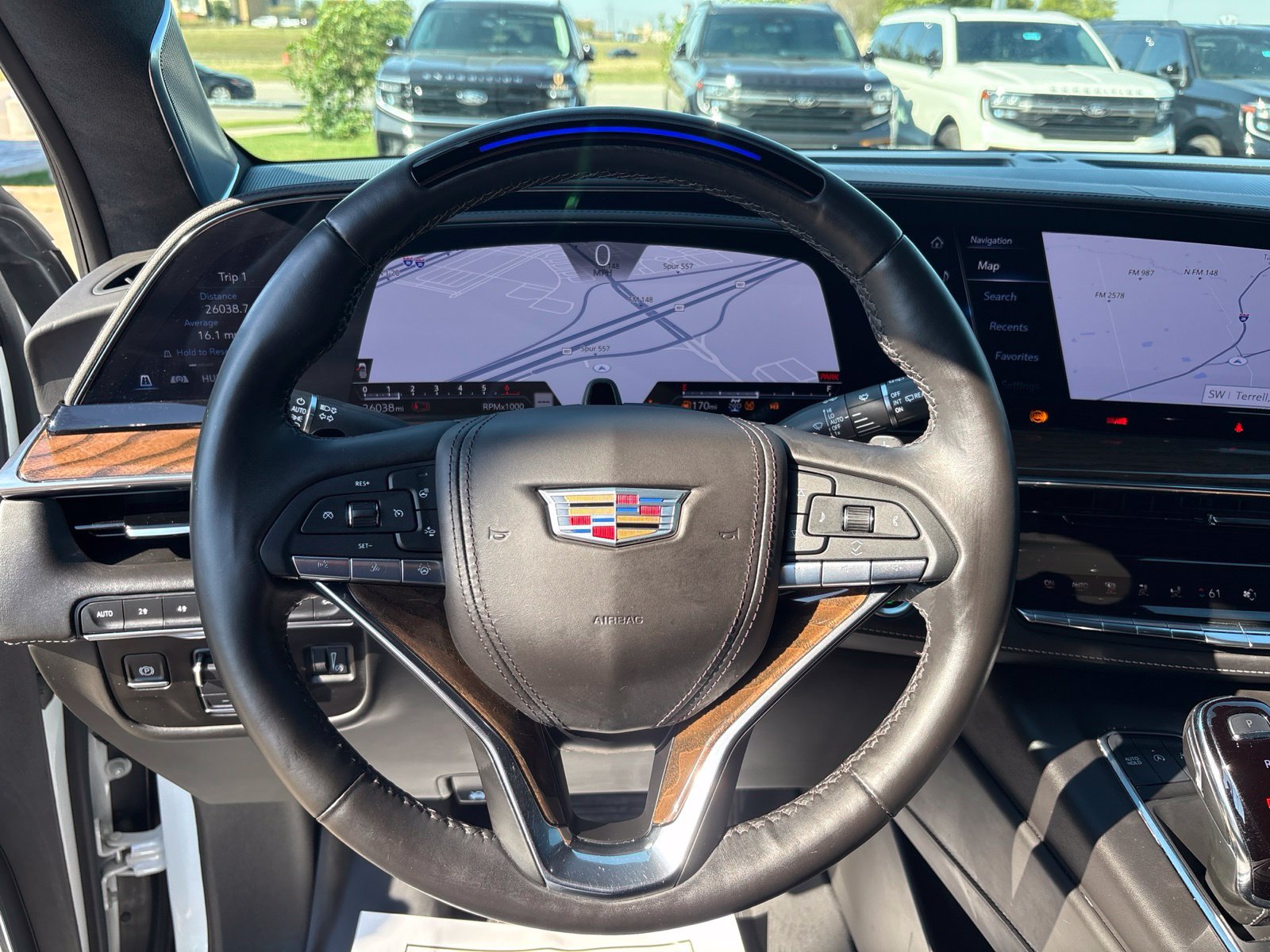 Used 2024 Cadillac Escalade Sport Platinum w/ LPO, ONYX Package AWD/4WD image 19