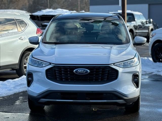 Certified 2025 Ford Escape SE image 34