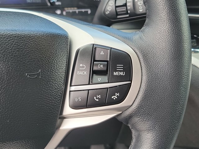 Certified 2022 Ford Explorer XLT w/ Equipment Group 202A image 27