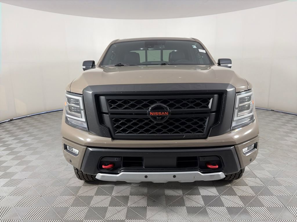 Used 2022 Nissan Titan PRO-4X w/ Pro-4x Convenience Package AWD/4WD image 7