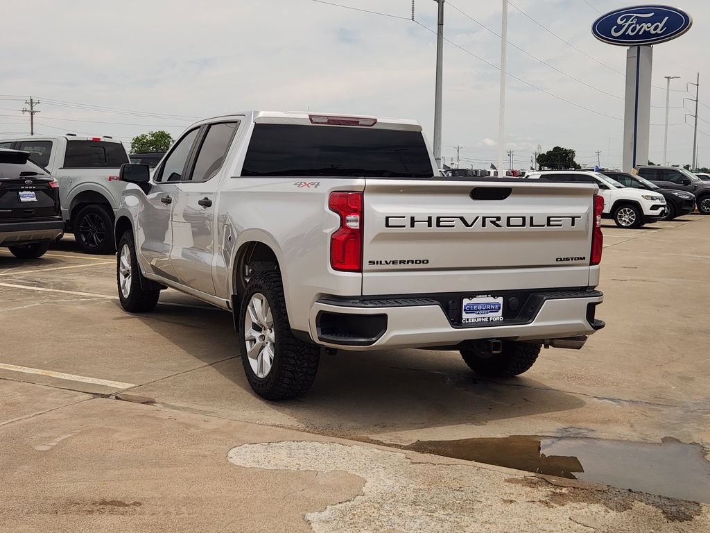 Used 2020 Chevrolet Silverado 1500 Custom w/ Custom Value Package AWD/4WD image 5