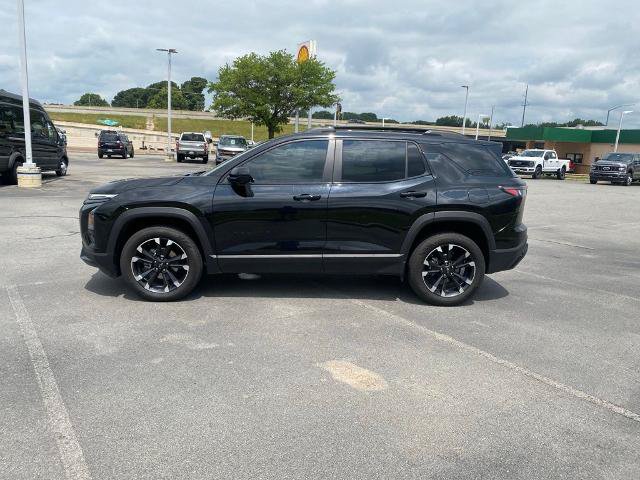 Used 2025 Chevrolet Equinox RS w/ Safety and Technology Package FWD image 4