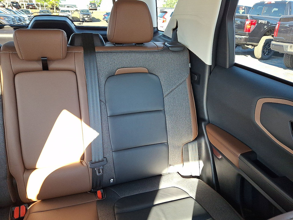 Certified 2023 Ford Bronco Sport Outer Banks AWD/4WD image 14