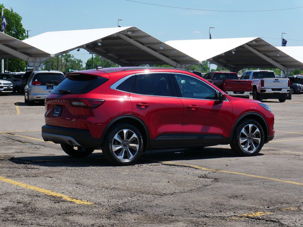 Certified 2023 Ford Escape Platinum w/ Premium Technology Package AWD/4WD image 3