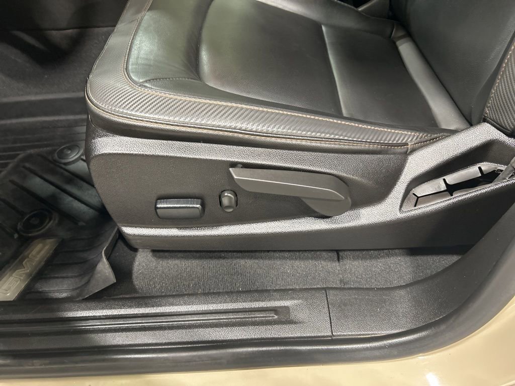 Used 2022 GMC Canyon AT4 w/ Trailering Package image 10