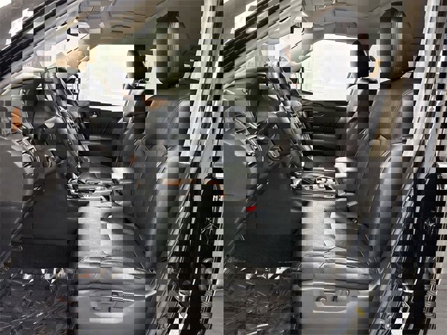 Used 2022 Nissan Armada SL w/ Captain's Chairs Package image 11