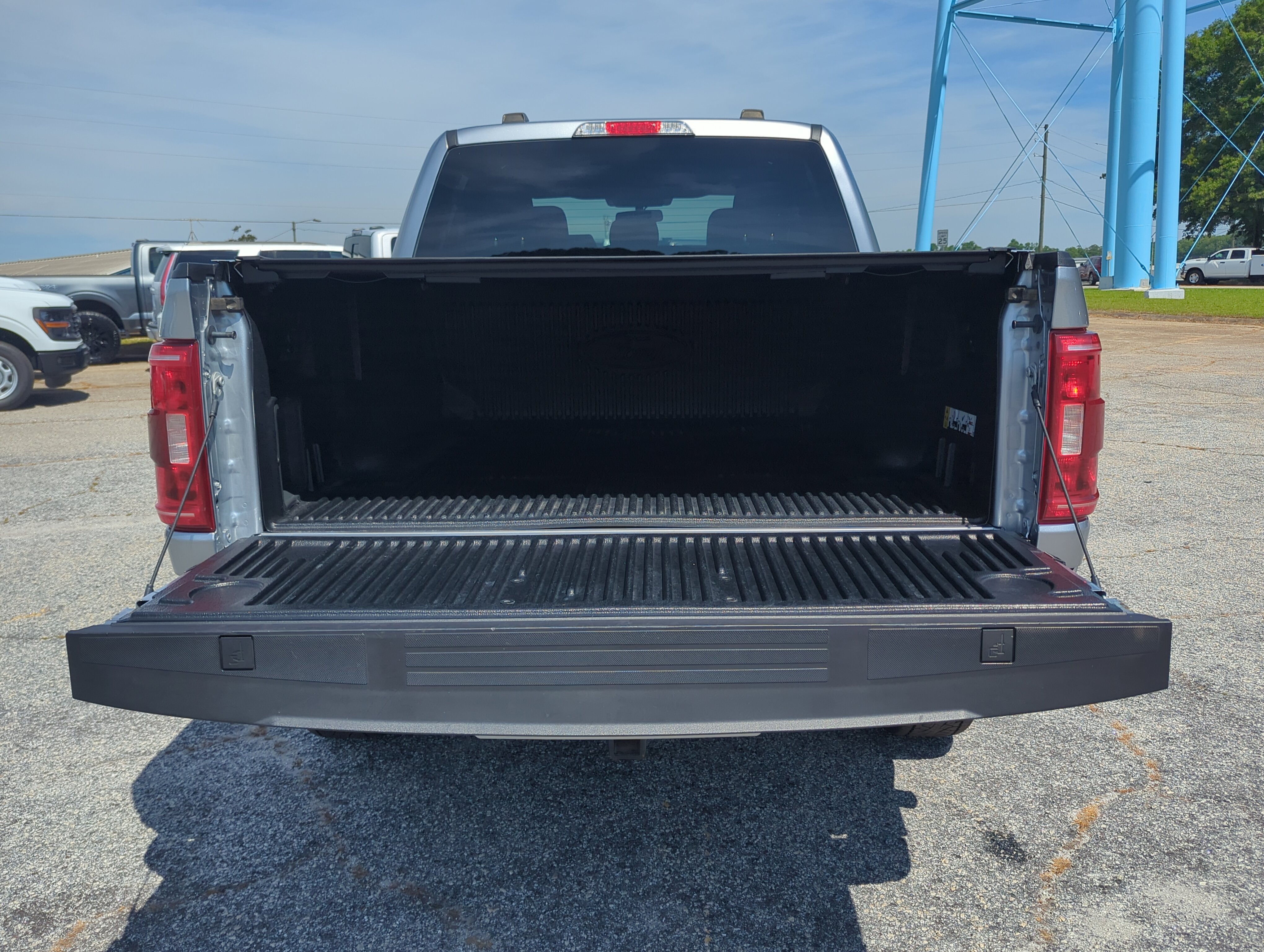 Certified 2022 Ford F150 XLT w/ Equipment Group 302A High AWD/4WD image 11