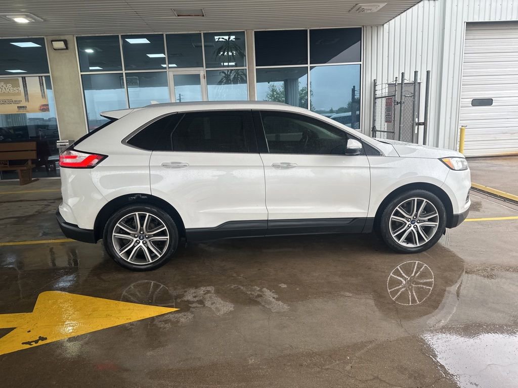 Certified 2020 Ford Edge Titanium FWD image 1