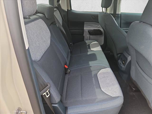 Certified 2025 Ford Maverick XLT w/ XLT Luxury Package AWD/4WD image 17