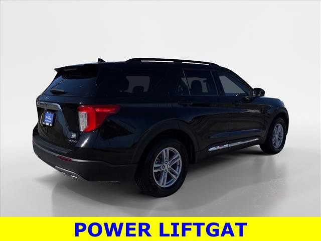 Certified 2023 Ford Explorer XLT w/ Equipment Group 202A image 4