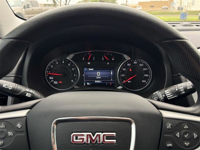 Used 2023 GMC Terrain SLE image 23