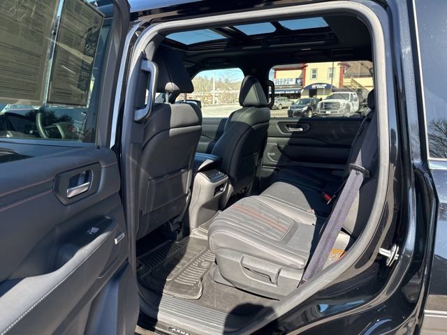 Used 2025 Nissan Armada PRO-4X w/ Pro-4X Premium Package AWD/4WD image 20