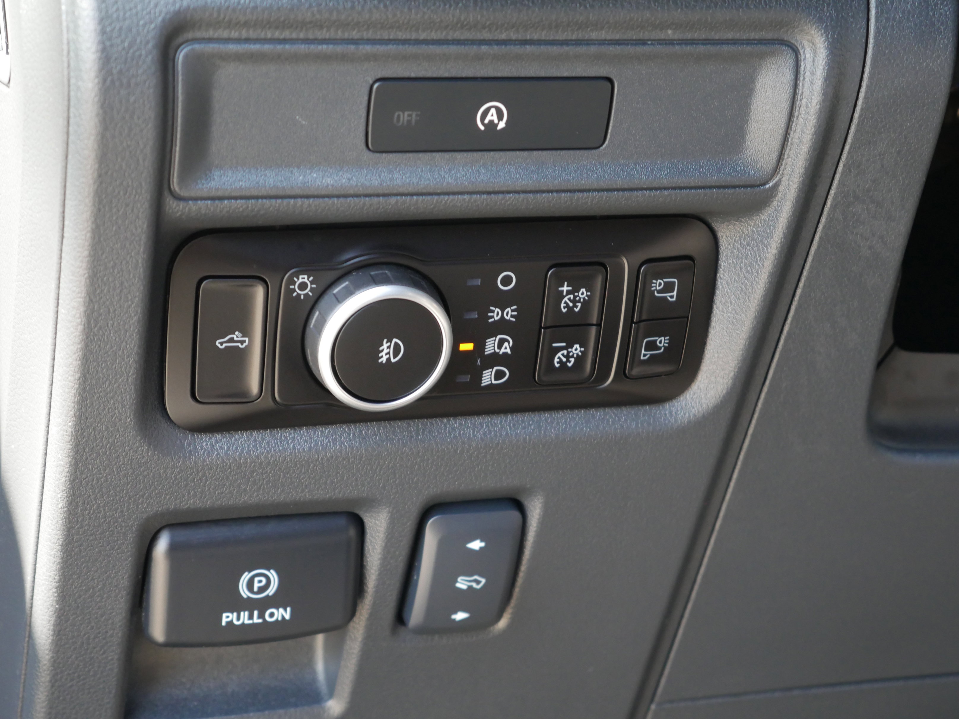 Certified 2025 Ford F150 Lariat AWD/4WD image 5