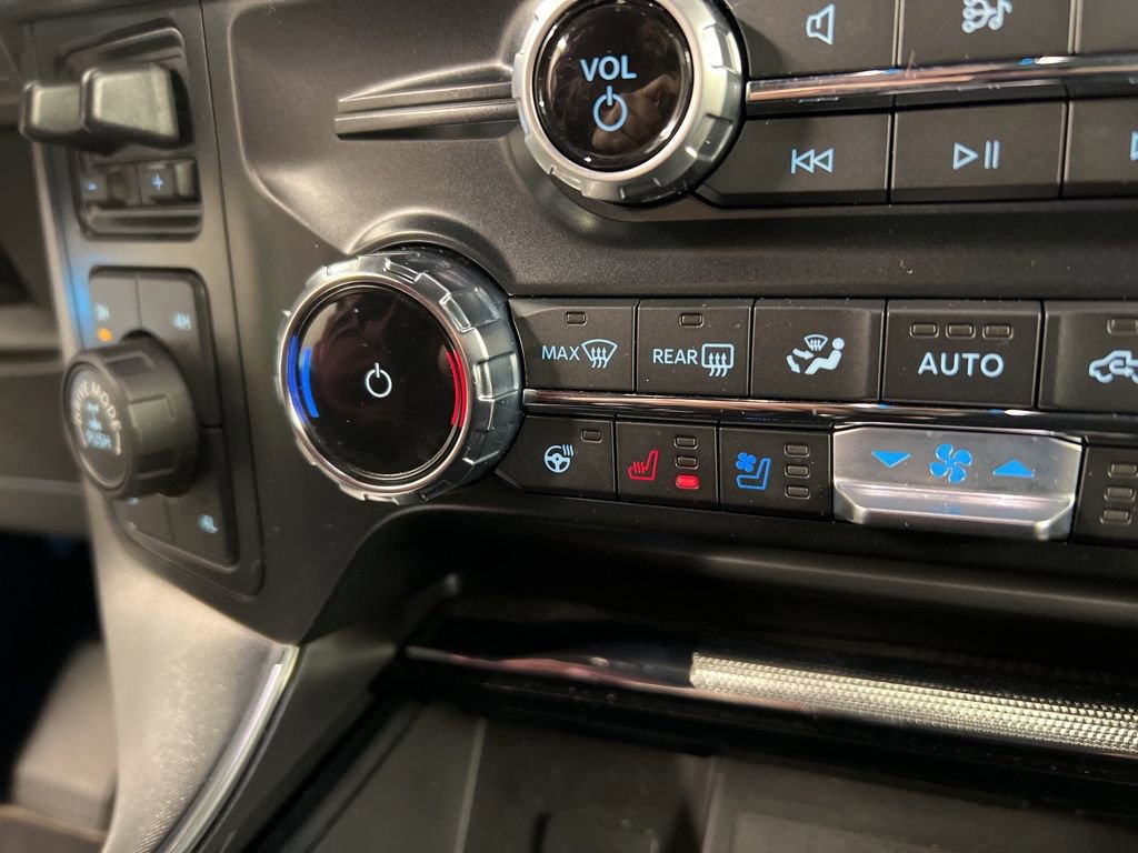 Certified 2022 Ford F150 Platinum w/ Equipment Group 701A High image 14