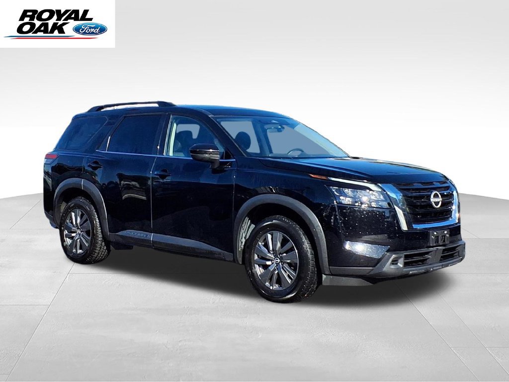 Used 2025 Nissan Pathfinder SV