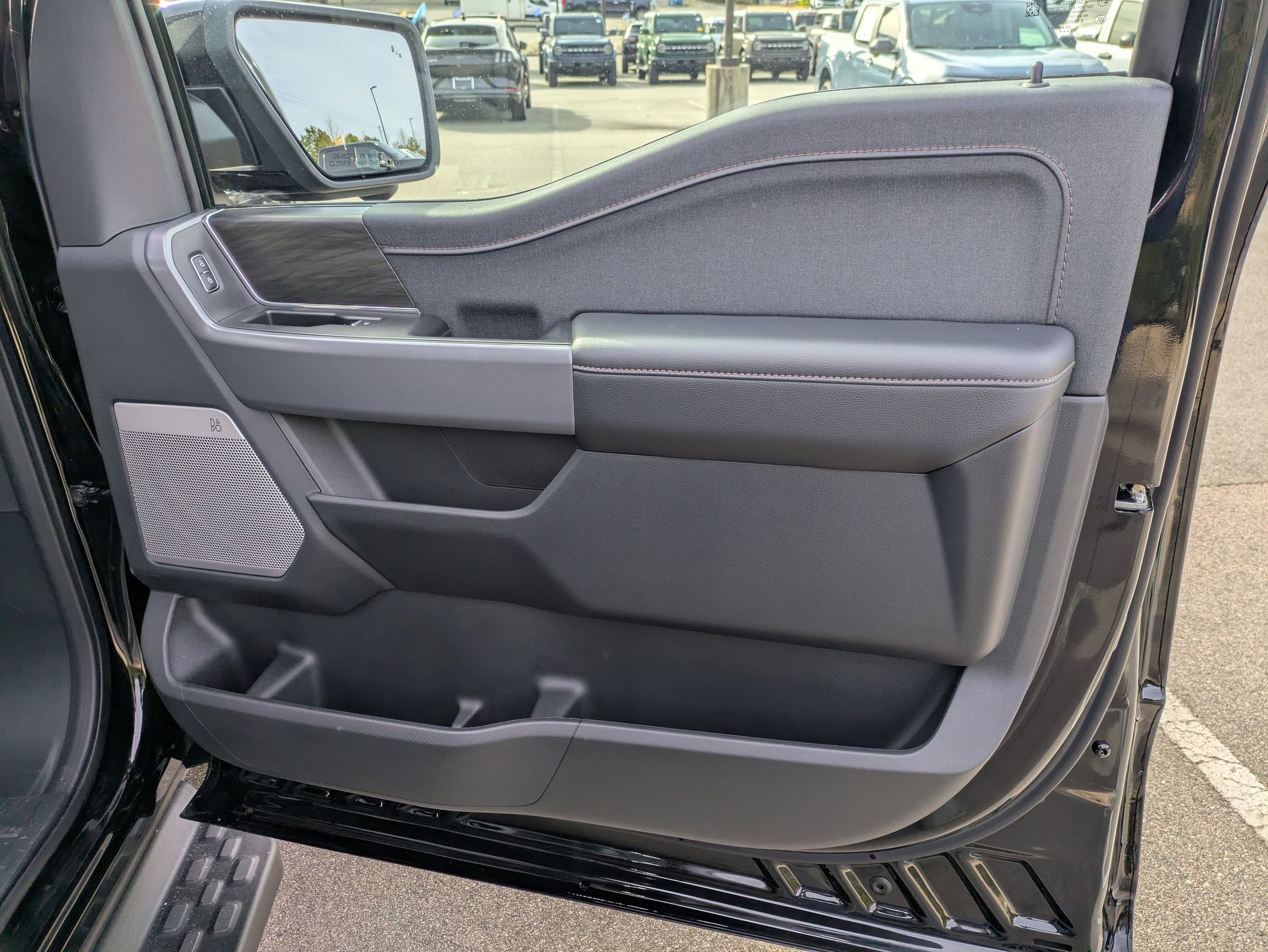 Certified 2025 Ford F150 Lightning Lariat image 45