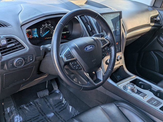 Certified 2022 Ford Edge Titanium AWD/4WD image 12