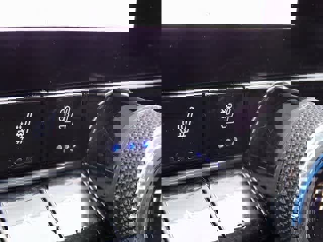 Used 2026 Chevrolet Colorado ZR2 w/ Technology Package image 30