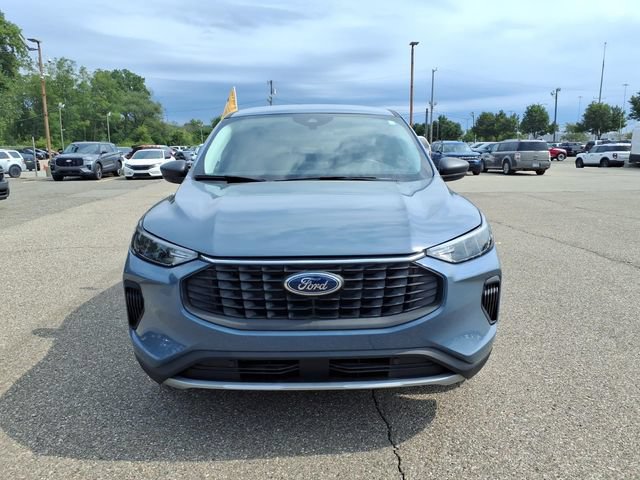 Certified 2023 Ford Escape Active AWD/4WD image 2