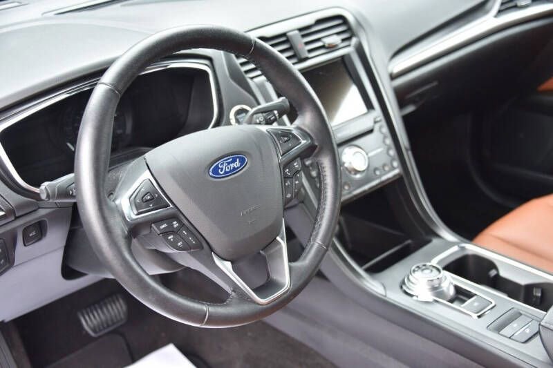 Certified 2019 Ford Fusion Energi Titanium image 17